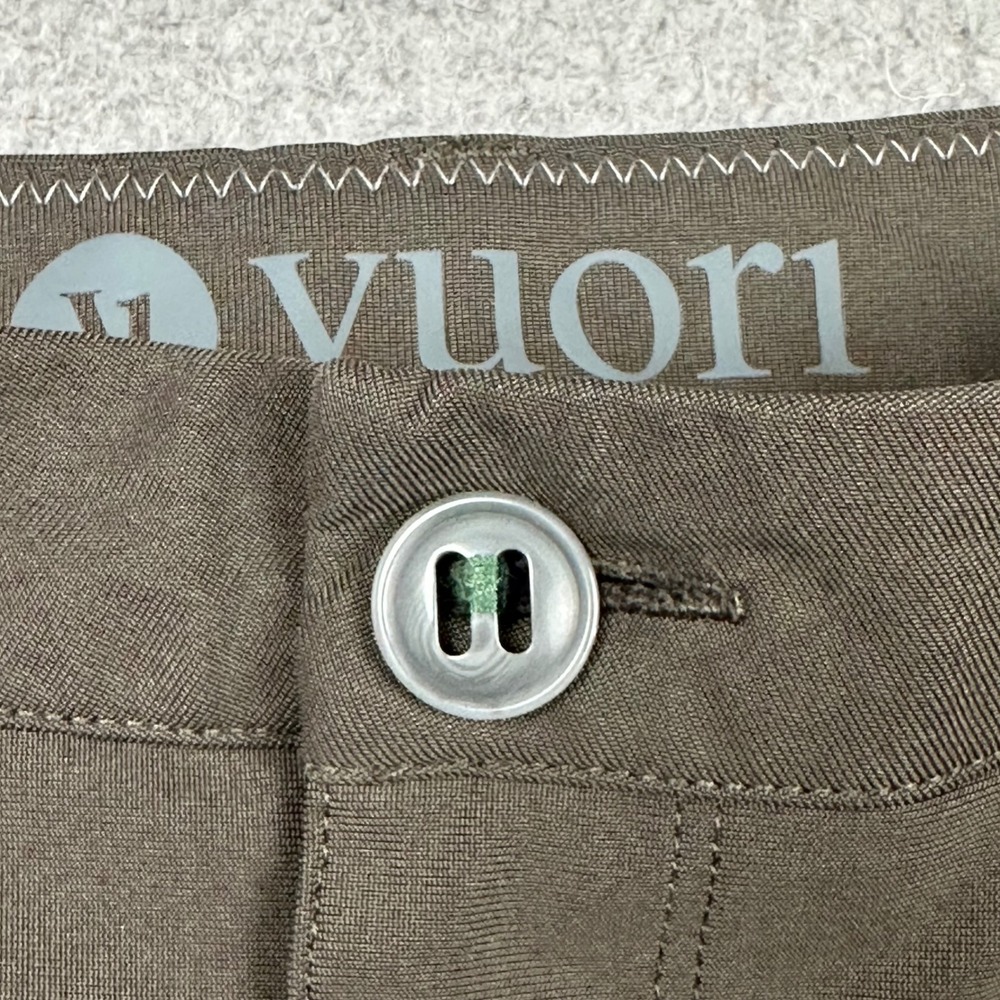 Vuori Meta Pant Mens 31x30 Dark Oregano Athletic Slim Stretch Tech Chino Travel - Picture 6 of 16